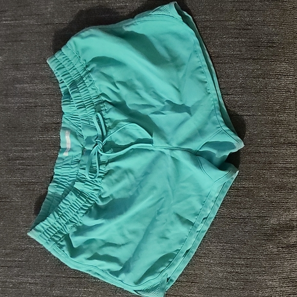 Columbia Omni Shield shorts - Picture 1 of 8